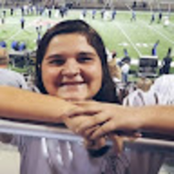 Meet your Posher, Madison - Picture 1 of 1